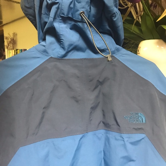 The North Face Hyvent shell hacket - Picture 3 of 4